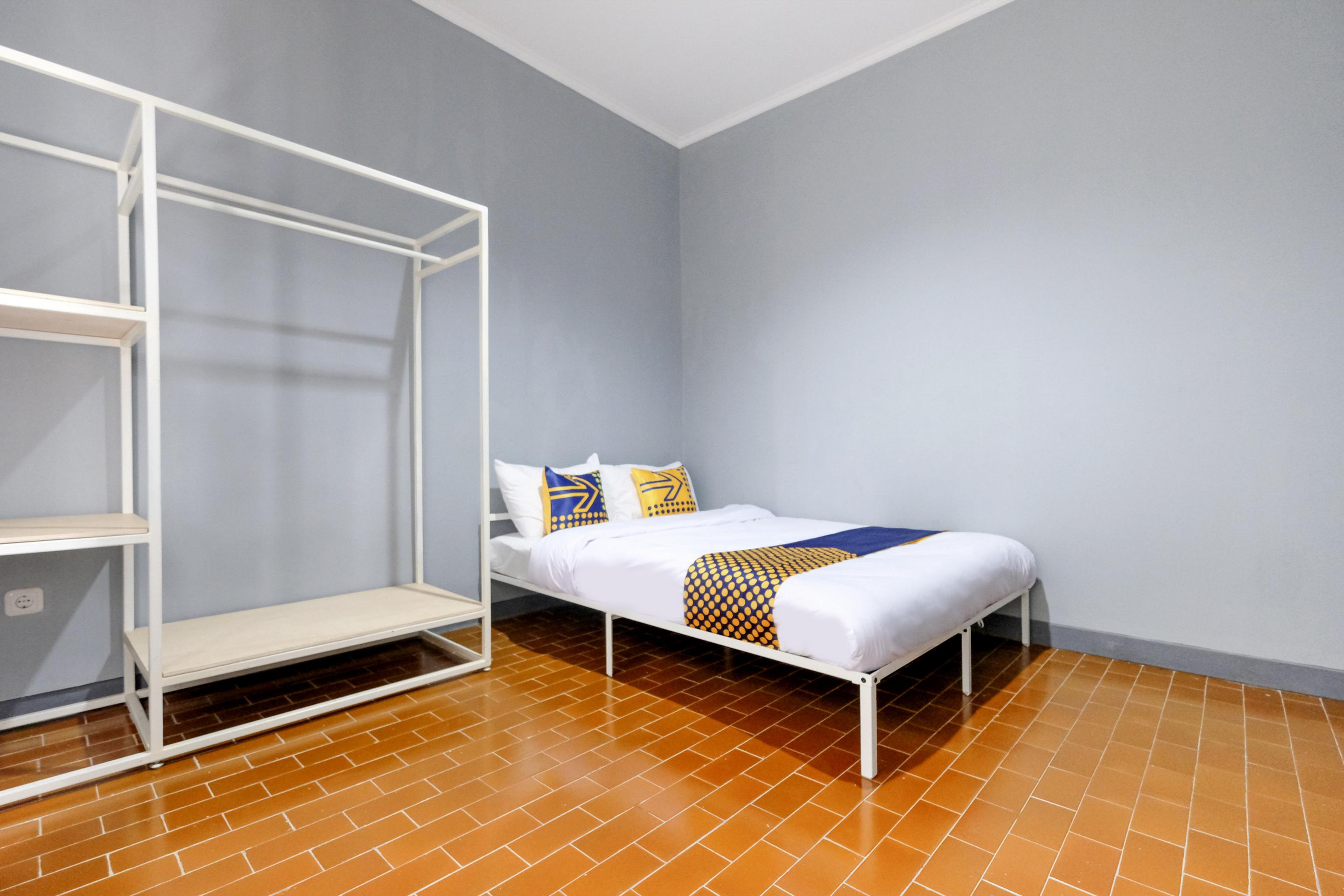 Hotel Spot On 2281 Omajo Semarang Esterno foto